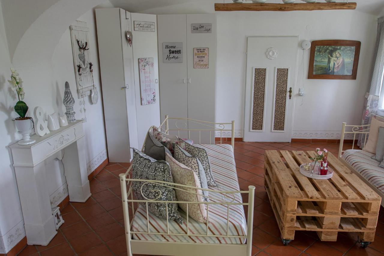 Apartamento Gutshof Bartl 2 Klagenfurt am Woerthersee Exterior foto